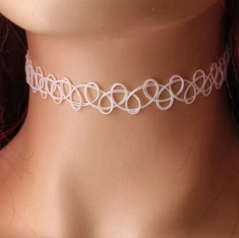Choker Necklace - Picture 2 of 6